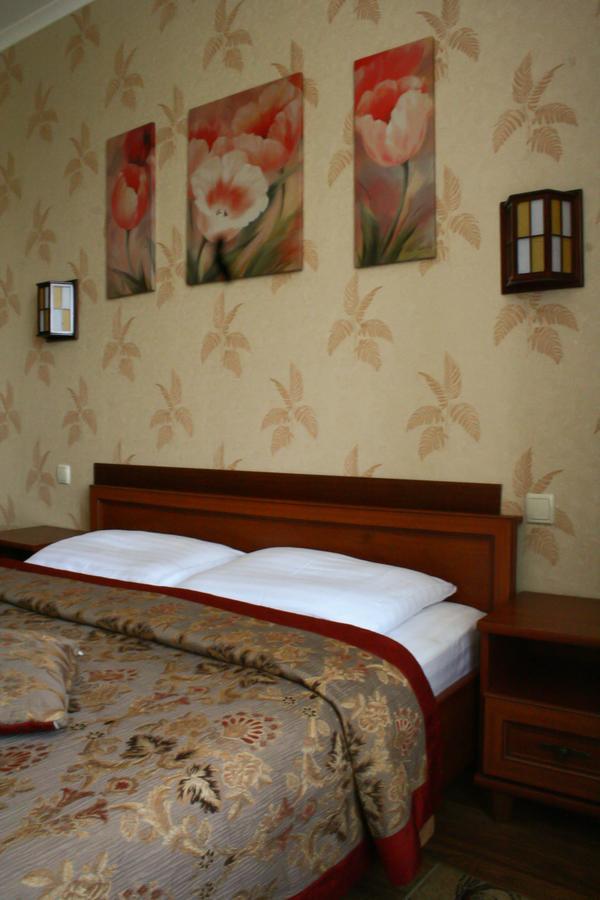 Don Kihot Hotel Novovolyns'k Habitación foto